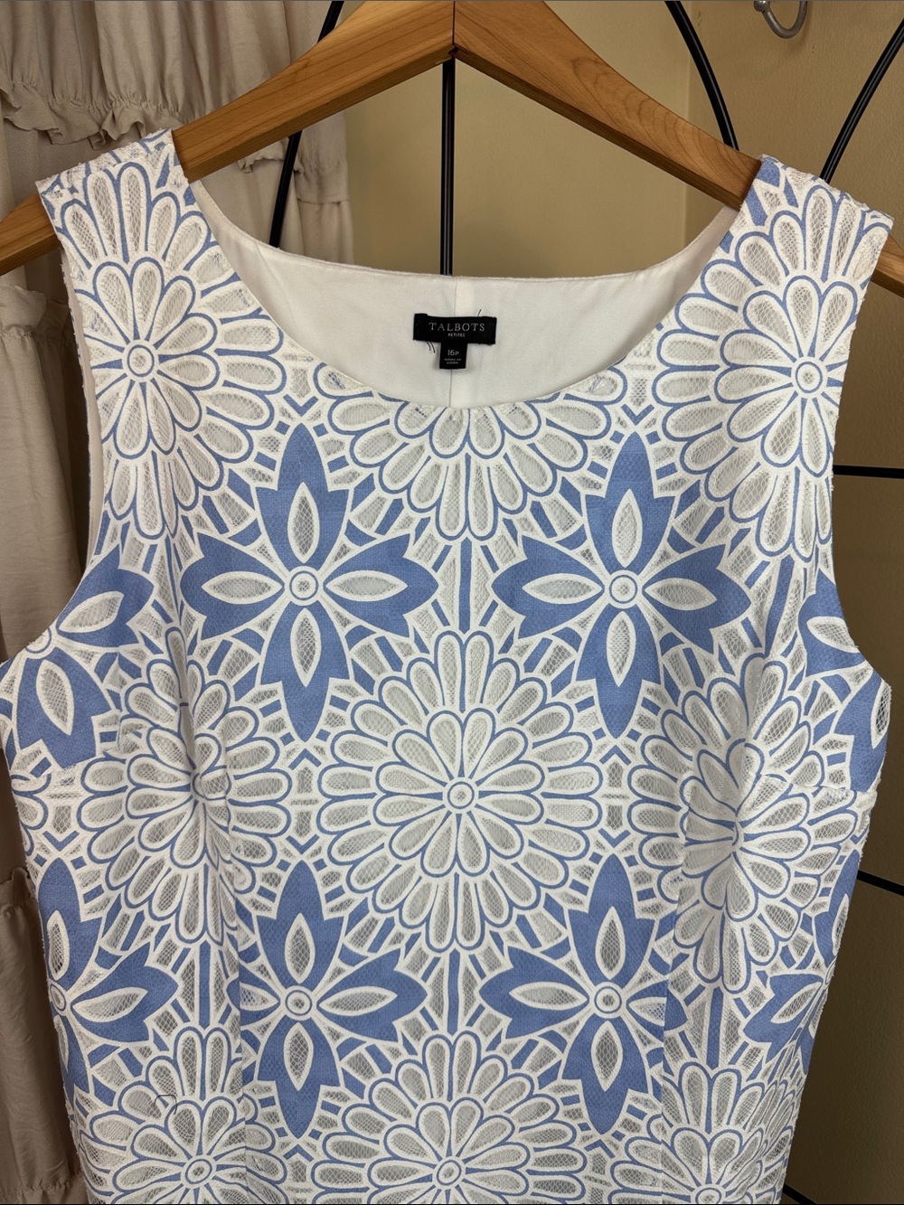 Talbots Petite Floral Lined Shift Dress Sleeveless Lace Size 16P Like New - Picture 3 of 9